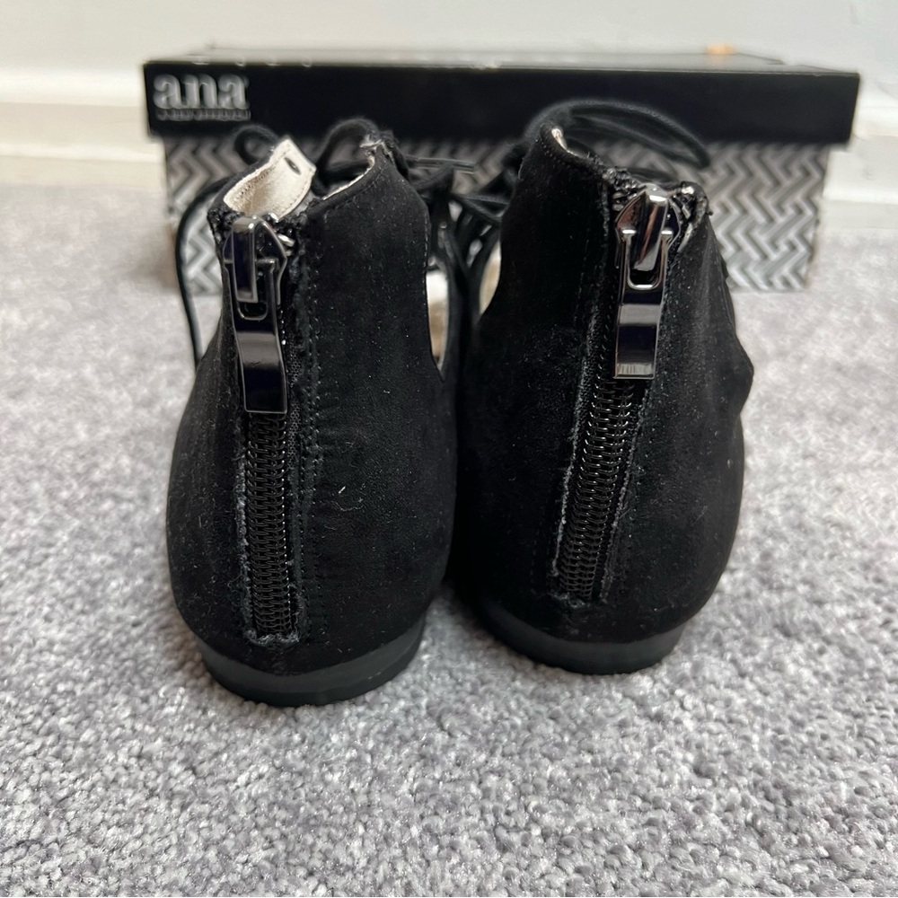 A. N. A. Black suede lace up bow tie pointed Ember Black size 9.5 M comes in box - Picture 3 of 10